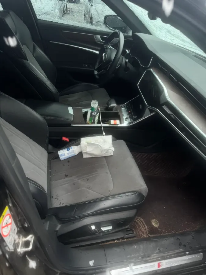 2023 Audi A6L 2.0T 245HP L4 7DCT,autocango,china used car exporter,china ev exporter,chinese used car exporter,chinese used ev exporter