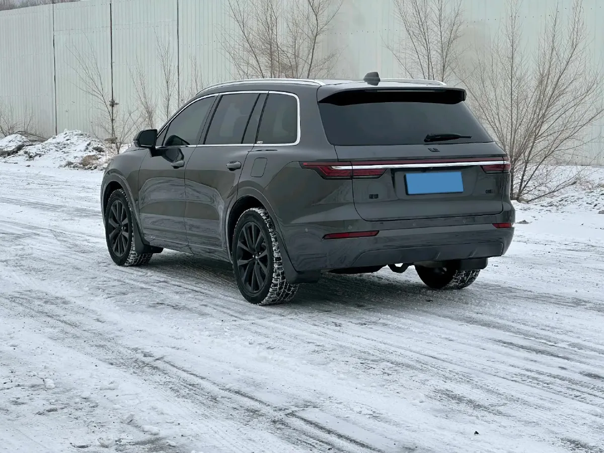 2021 Li ONE Range Extended 131HP REEV 40.5KWH,autocango,china used car exporter,china ev exporter,chinese used car exporter,chinese used ev exporter