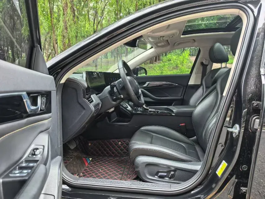 2021 Bestune B70 1.5T 169HP L4 7DCT,autocango,china used car exporter,china ev exporter,chinese used car exporter,chinese used ev exporter