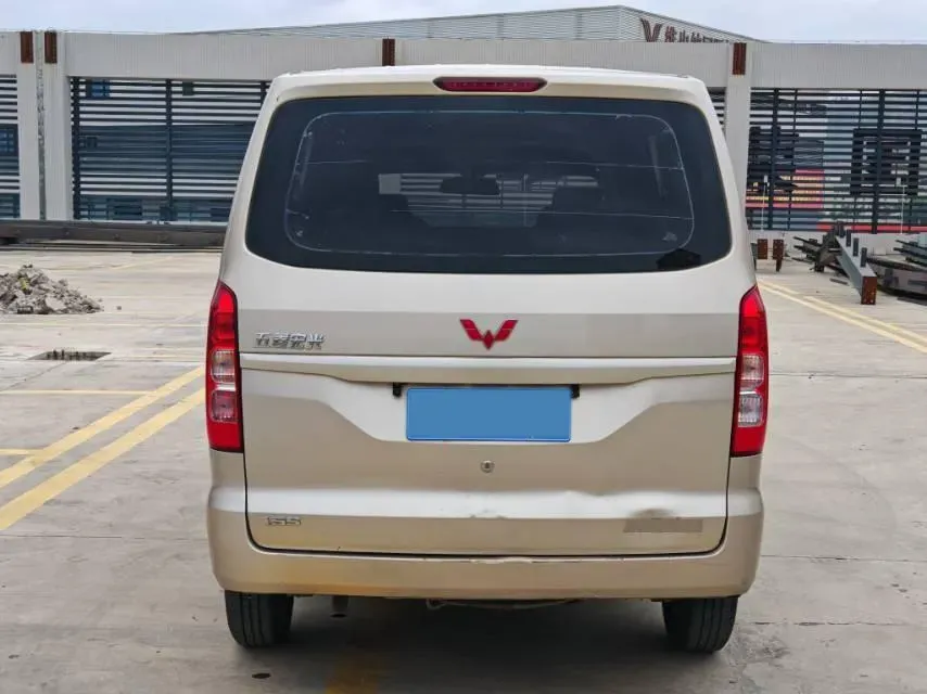 2019 WuLing HongGuang V 1.5L 105HP L4 5MT,autocango,china used car exporter,china ev exporter,chinese used car exporter,chinese used ev exporter
