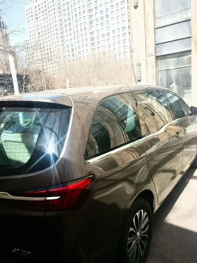 2021 Buick GL8 2.0T 237HP L4 9AT,autocango,china used car exporter,china ev exporter,chinese used car exporter,chinese used ev exporter