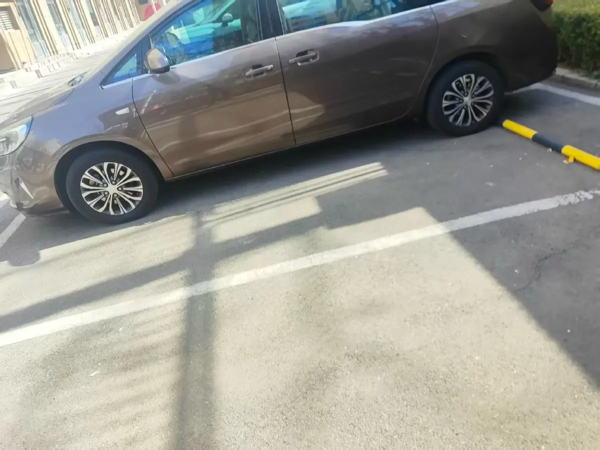 2021 Buick GL8 2.0T 237HP L4 9AT,autocango,china used car exporter,china ev exporter,chinese used car exporter,chinese used ev exporter