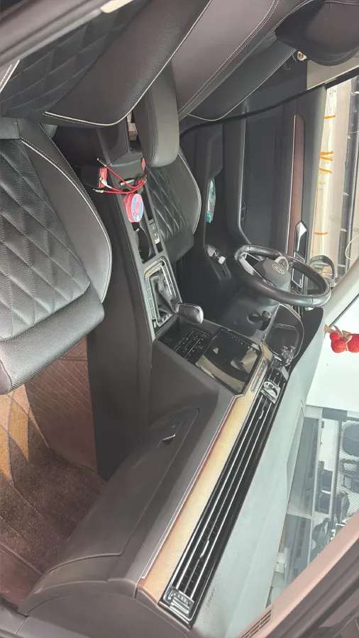 2020 Volkswagen Magotan 2.0T 220HP L4 7DCT,autocango,china used car exporter,china ev exporter,chinese used car exporter,chinese used ev exporter