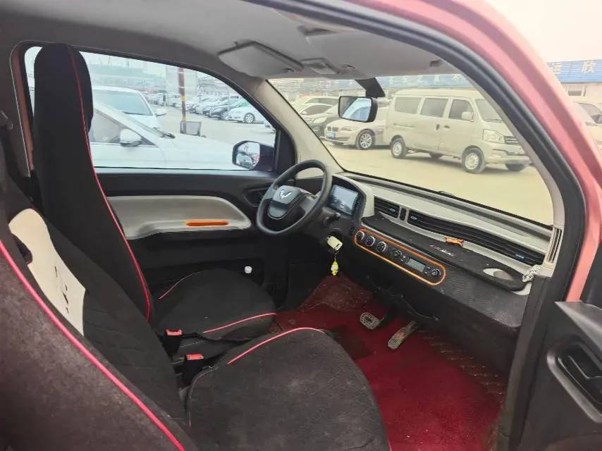 2020 WuLing HongGuang MINI EV BEV 13.8KWH,autocango,china used car exporter,china ev exporter,chinese used car exporter,chinese used ev exporter