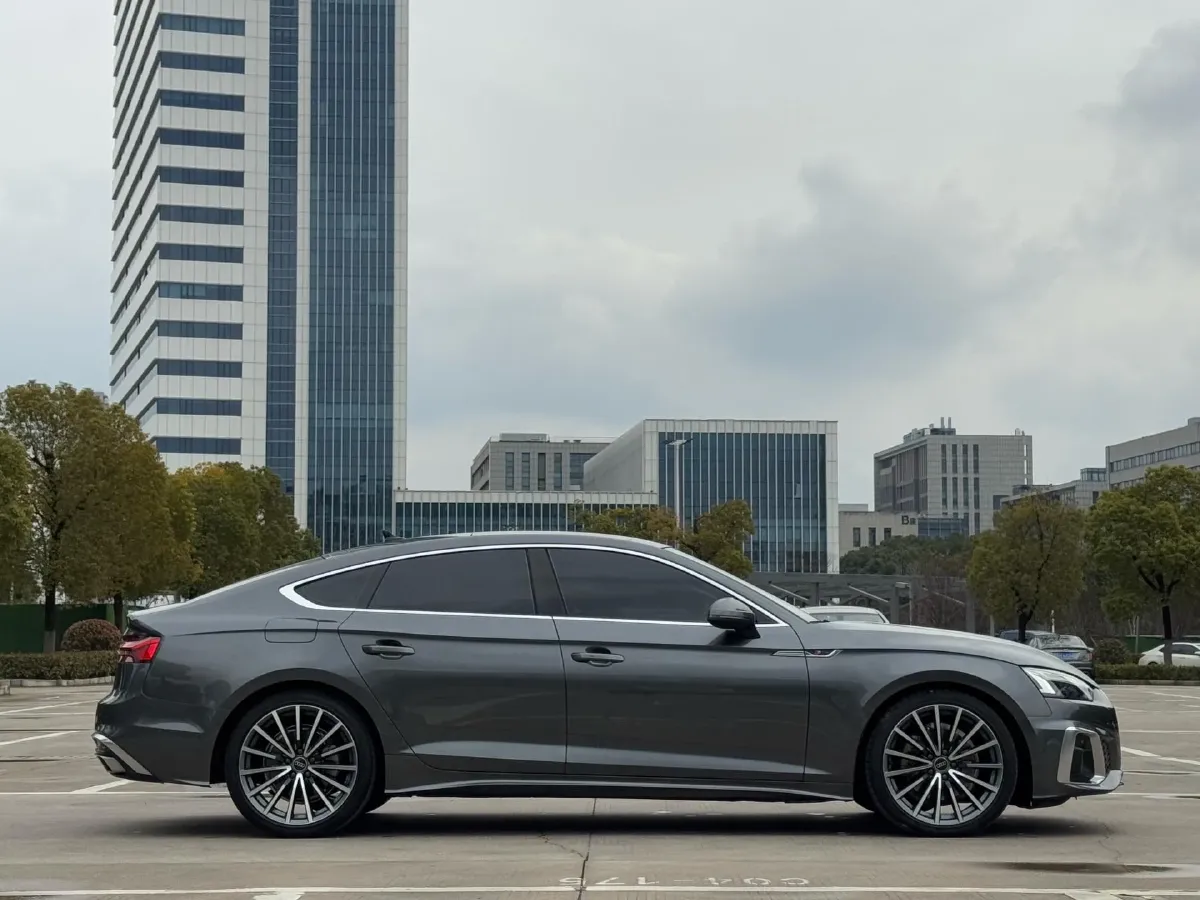 2023 Audi A5 2.0T 204HP L4 7DCT,autocango,china used car exporter,china ev exporter,chinese used car exporter,chinese used ev exporter