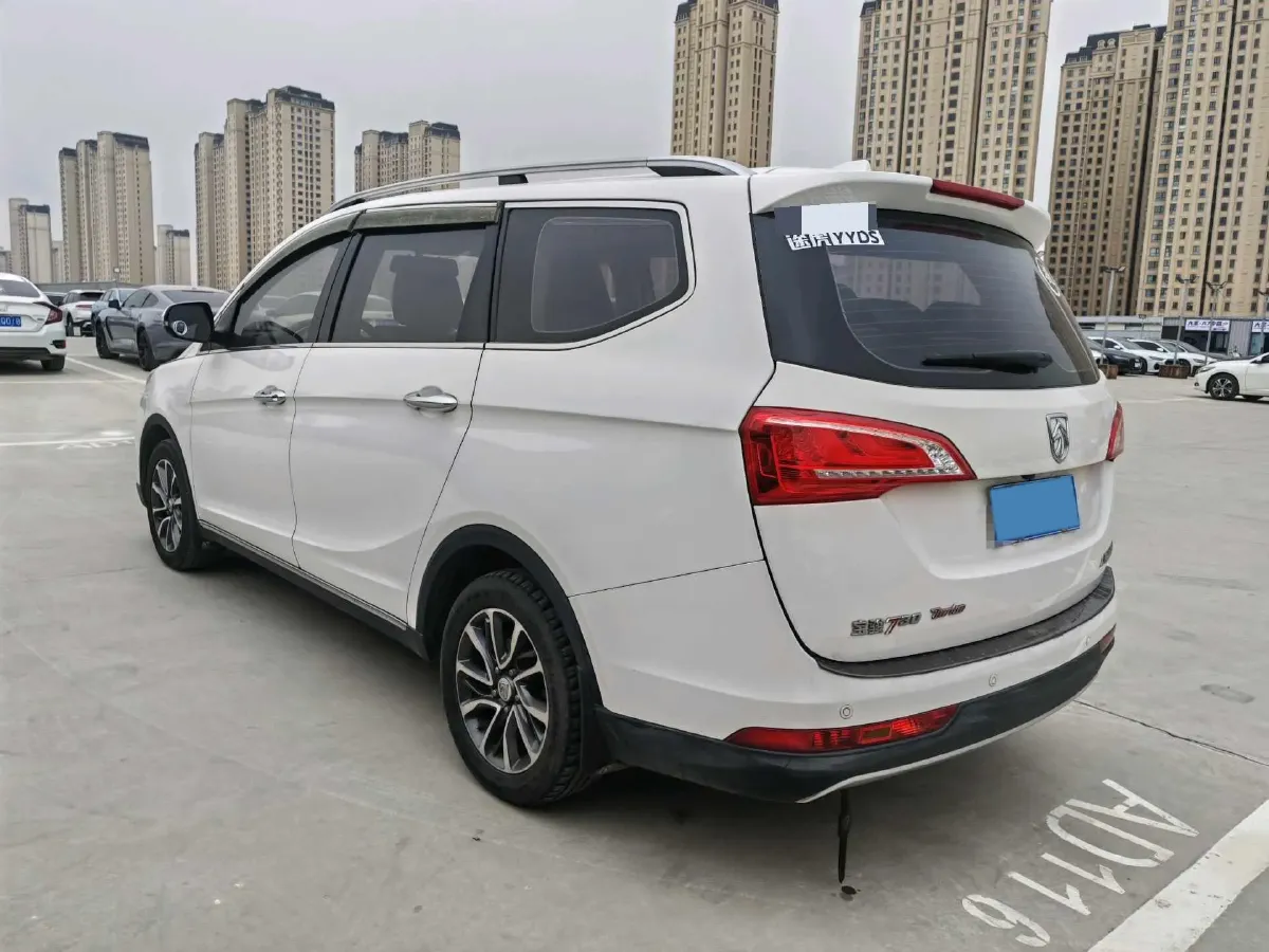 2017 BaoJun 730 1.5T 150HP L4 6MT,autocango,china used car exporter,china ev exporter,chinese used car exporter,chinese used ev exporter