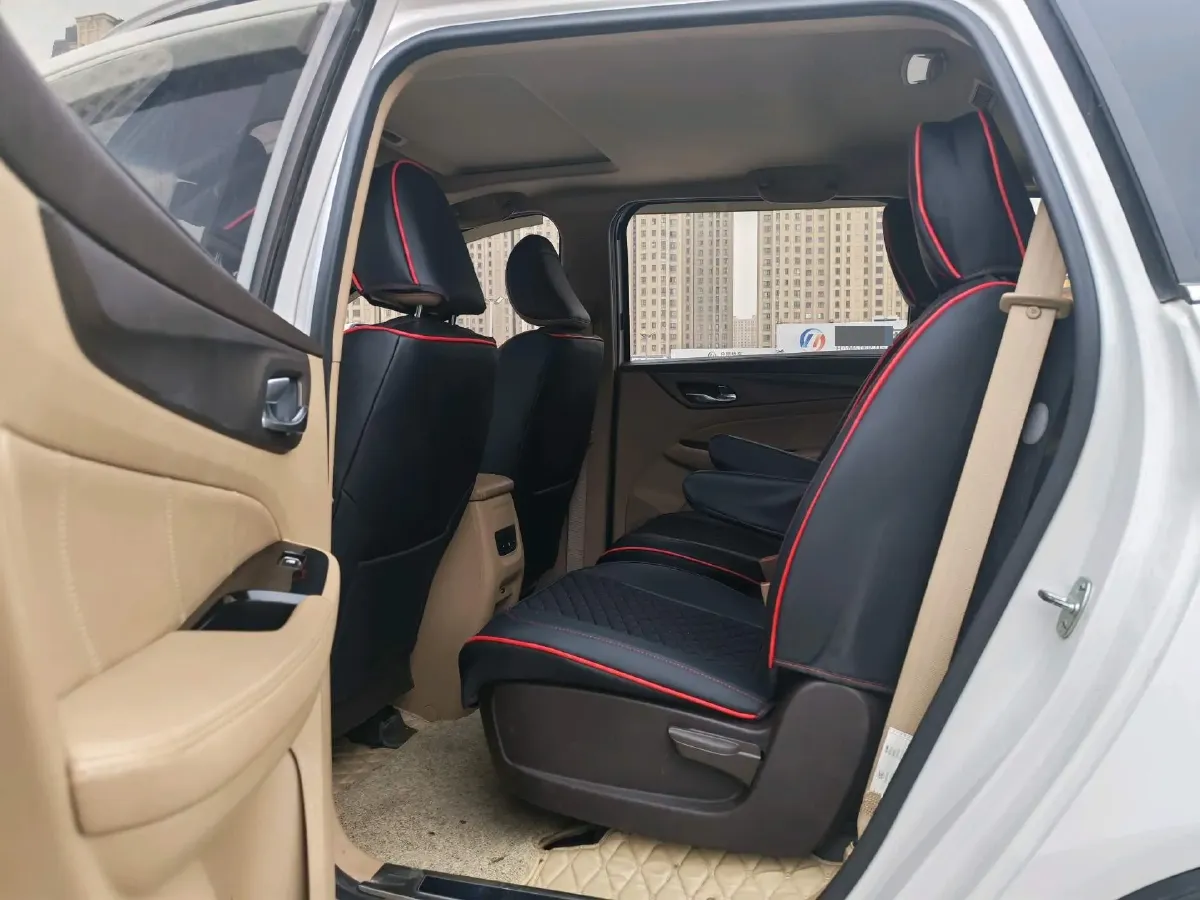 2017 BaoJun 730 1.5T 150HP L4 6MT,autocango,china used car exporter,china ev exporter,chinese used car exporter,chinese used ev exporter