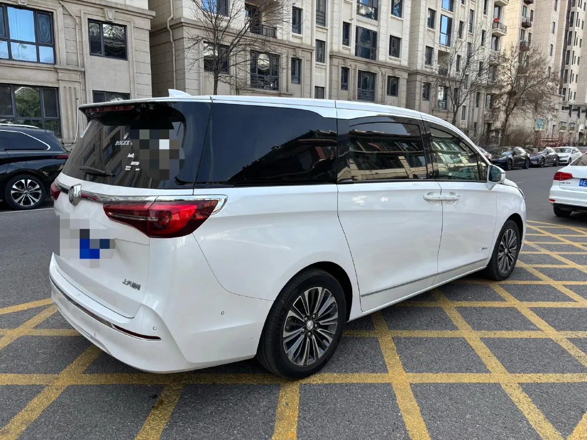 2021 Buick GL8 2.0T 237HP L4 9AT,autocango,china used car exporter,china ev exporter,chinese used car exporter,chinese used ev exporter