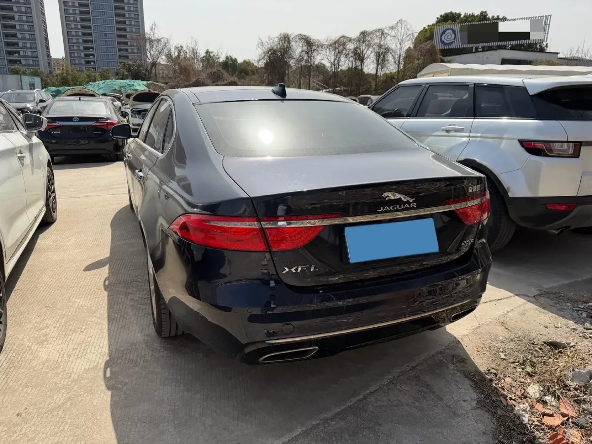 2020 Jaguar XFL 2.0T 250HP L4 8AT,autocango,china used car exporter,china ev exporter,chinese used car exporter,chinese used ev exporter