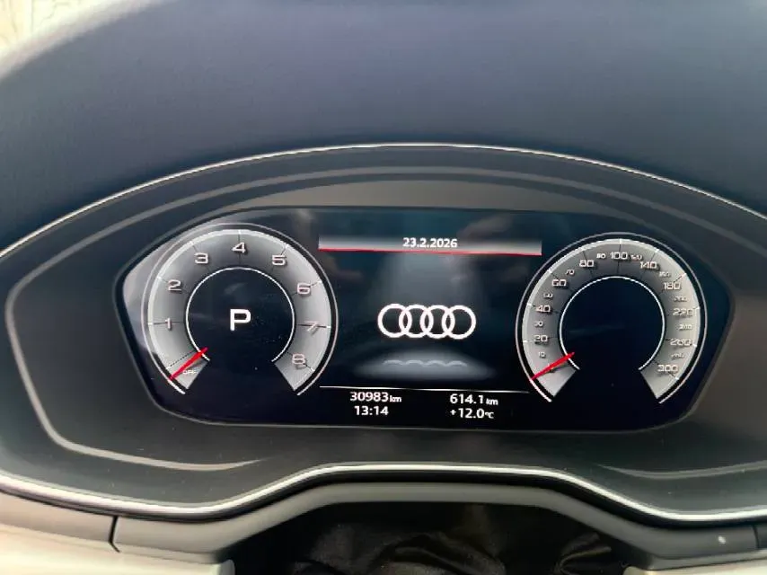 2023 Audi A5 2.0T 204HP L4 7DCT,autocango,china used car exporter,china ev exporter,chinese used car exporter,chinese used ev exporter