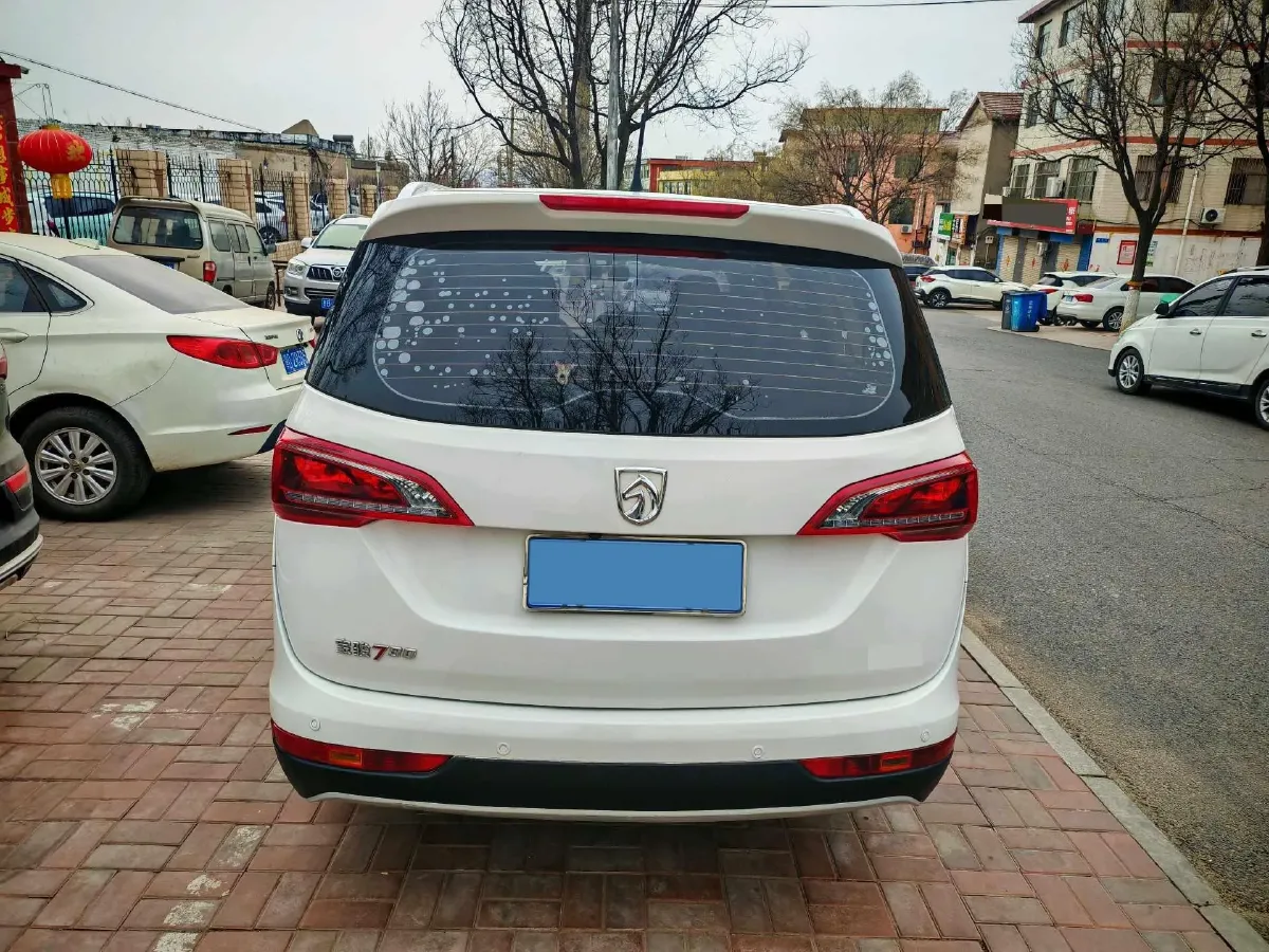2019 BaoJun 730 1.5L 105HP L4 6MT,autocango,china used car exporter,china ev exporter,chinese used car exporter,chinese used ev exporter