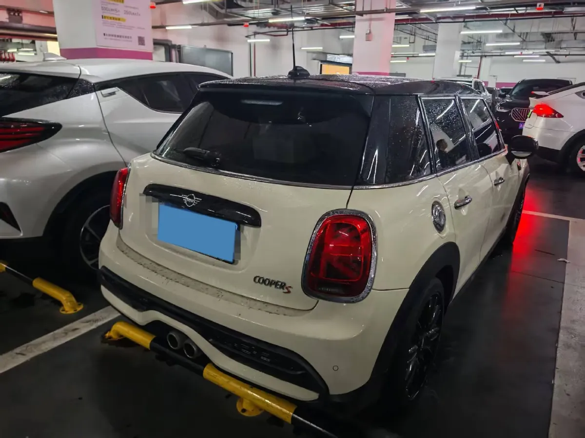 2022 MINI MINI 2.0T 192HP L4 7DCT,autocango,china used car exporter,china ev exporter,chinese used car exporter,chinese used ev exporter