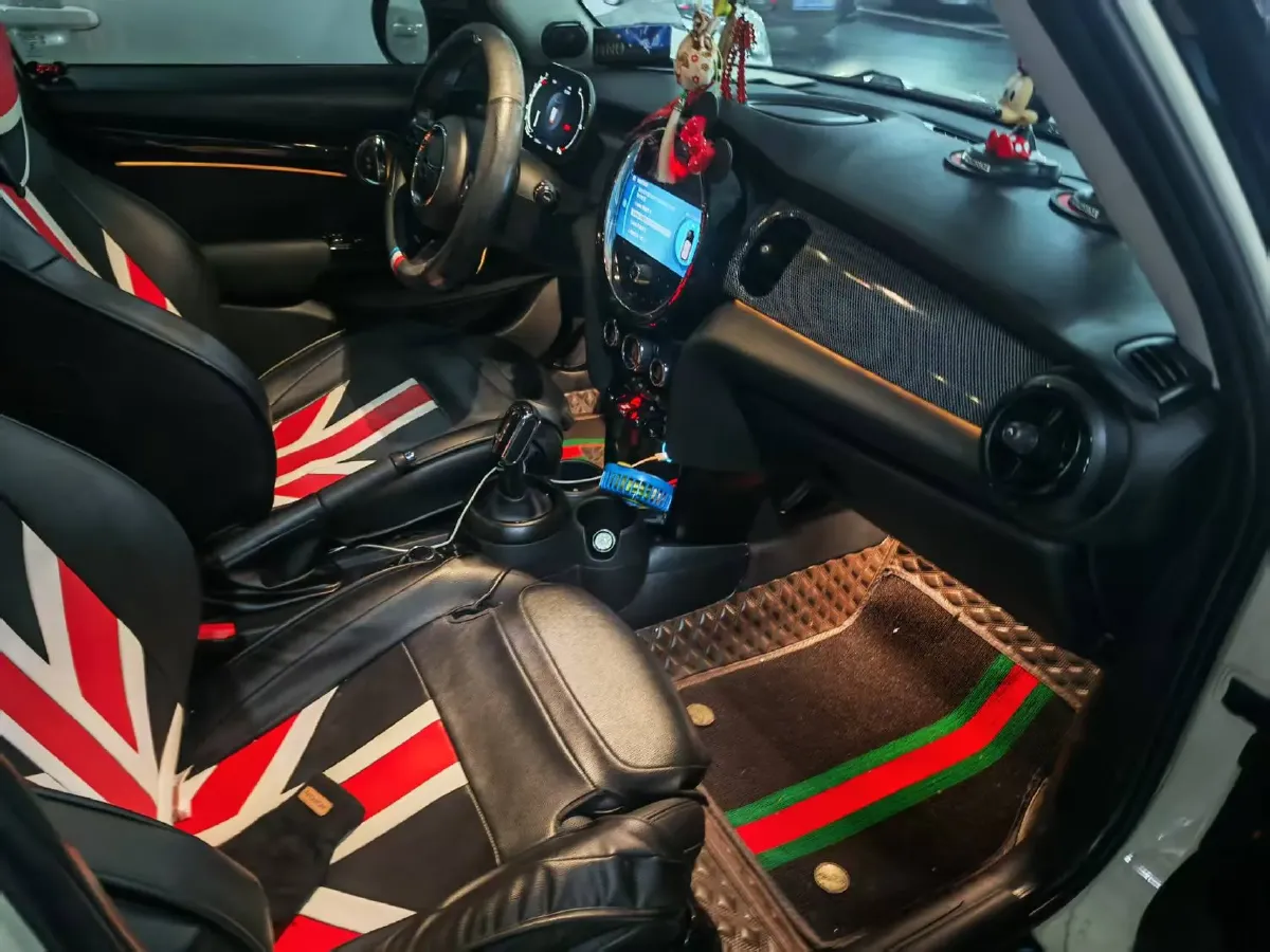 2022 MINI MINI 2.0T 192HP L4 7DCT,autocango,china used car exporter,china ev exporter,chinese used car exporter,chinese used ev exporter