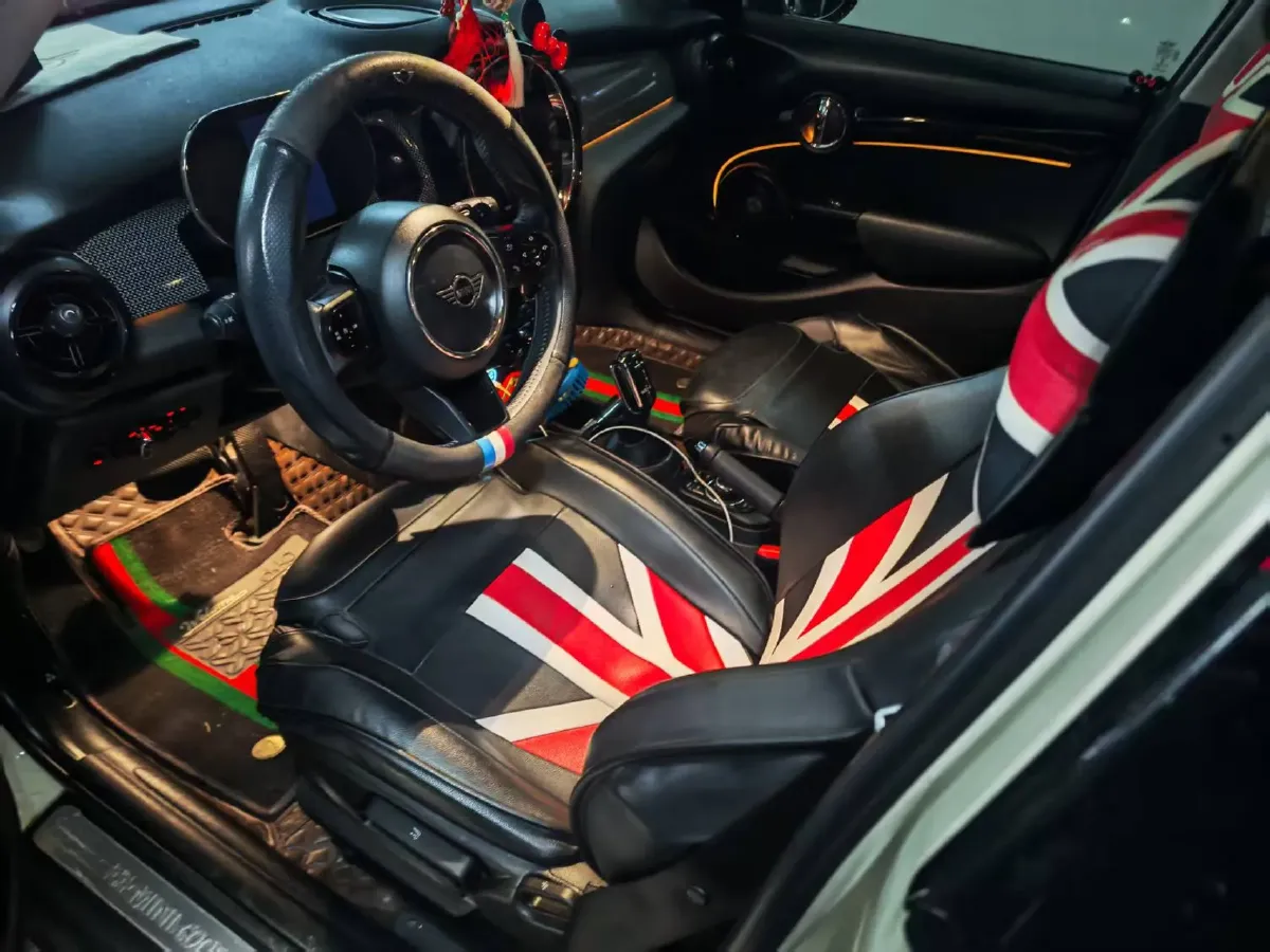 2022 MINI MINI 2.0T 192HP L4 7DCT,autocango,china used car exporter,china ev exporter,chinese used car exporter,chinese used ev exporter