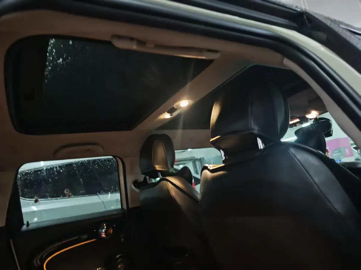 2022 MINI MINI 2.0T 192HP L4 7DCT,autocango,china used car exporter,china ev exporter,chinese used car exporter,chinese used ev exporter