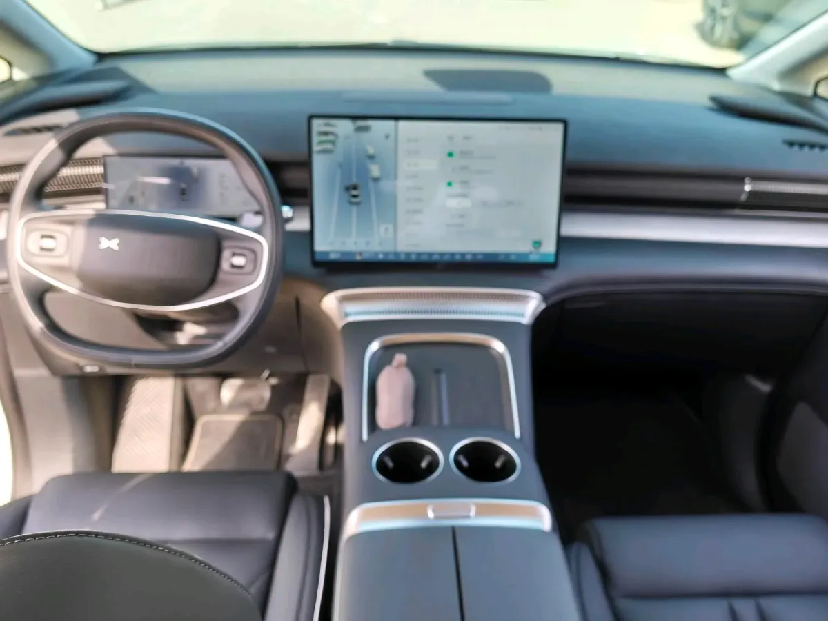 2024 Xpeng X9 BEV 84.5KWH,autocango,china used car exporter,china ev exporter,chinese used car exporter,chinese used ev exporter