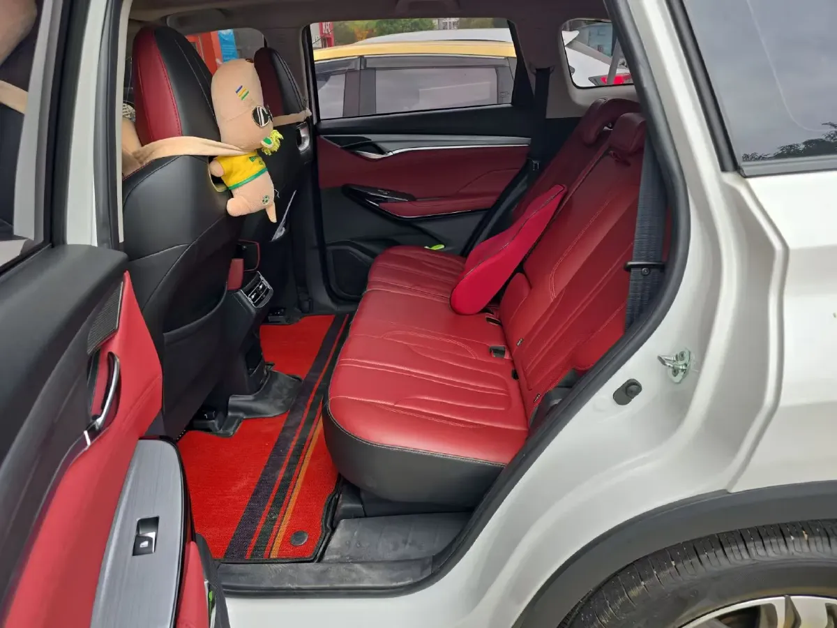 2021 ChangAn CS75 Plus 1.5T 178HP L4 6AT,autocango,china used car exporter,china ev exporter,chinese used car exporter,chinese used ev exporter