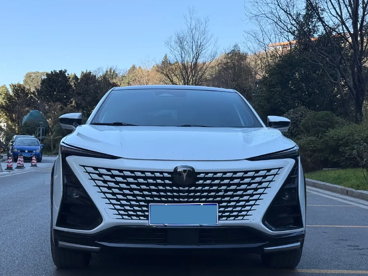 2023 ChangAn UNI-T 1.5T 188HP L4 7DCT,autocango,china used car exporter,china ev exporter,chinese used car exporter,chinese used ev exporter