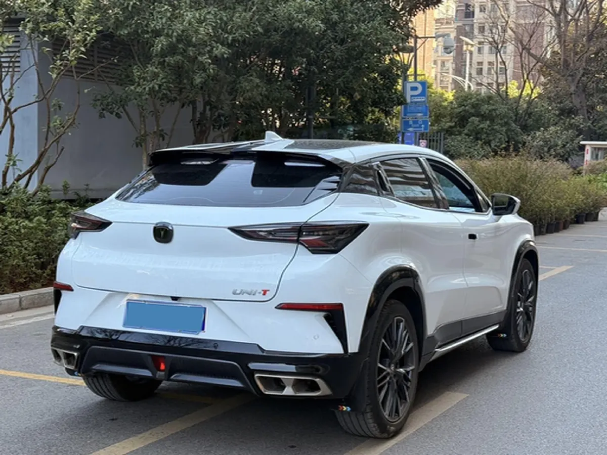 2023 ChangAn UNI-T 1.5T 188HP L4 7DCT,autocango,china used car exporter,china ev exporter,chinese used car exporter,chinese used ev exporter
