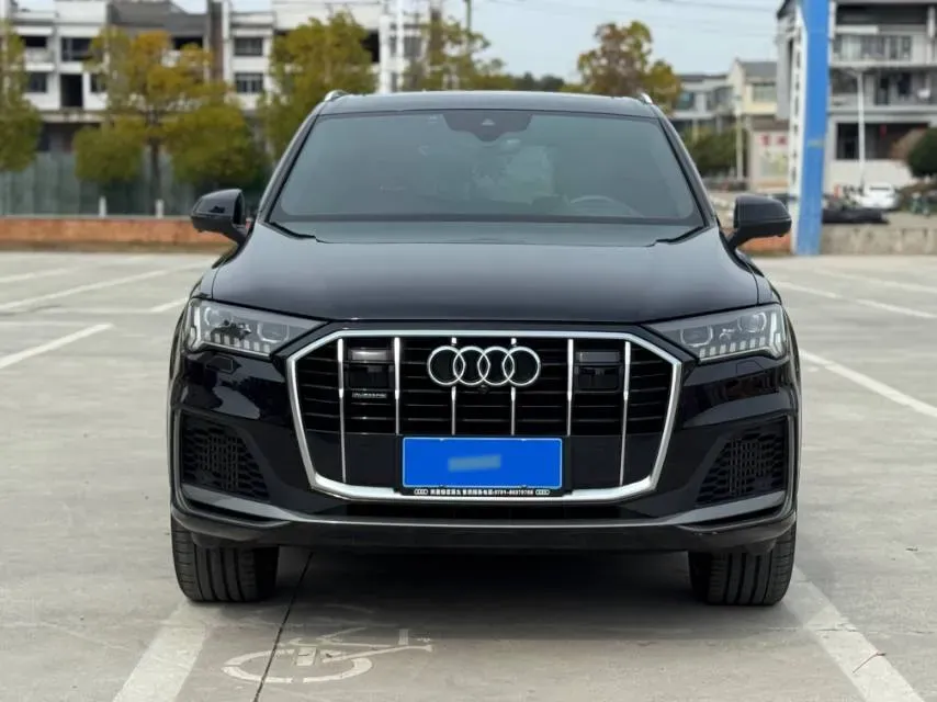 2021 Audi Q7 3.0T 340HP V6 8AT,autocango,china used car exporter,china ev exporter,chinese used car exporter,chinese used ev exporter