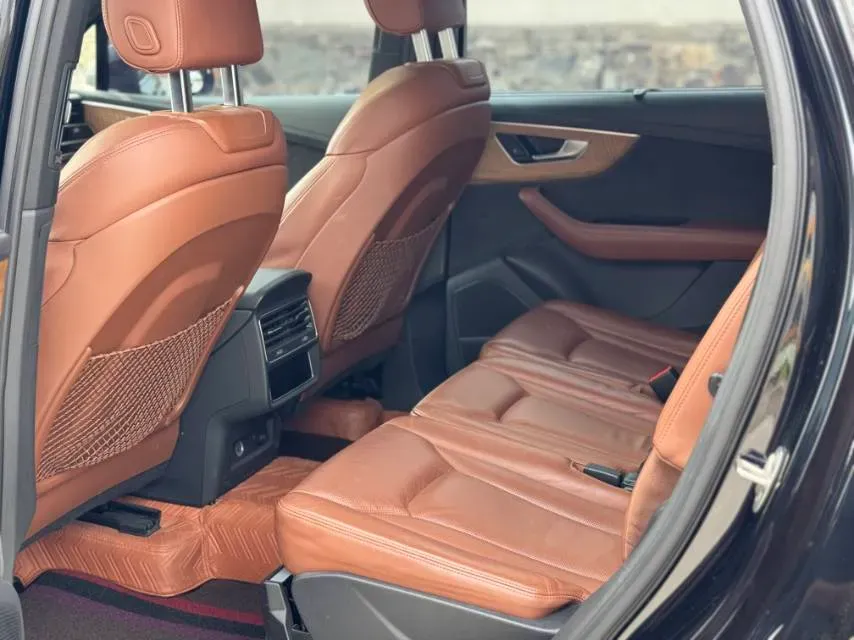 2021 Audi Q7 3.0T 340HP V6 8AT,autocango,china used car exporter,china ev exporter,chinese used car exporter,chinese used ev exporter