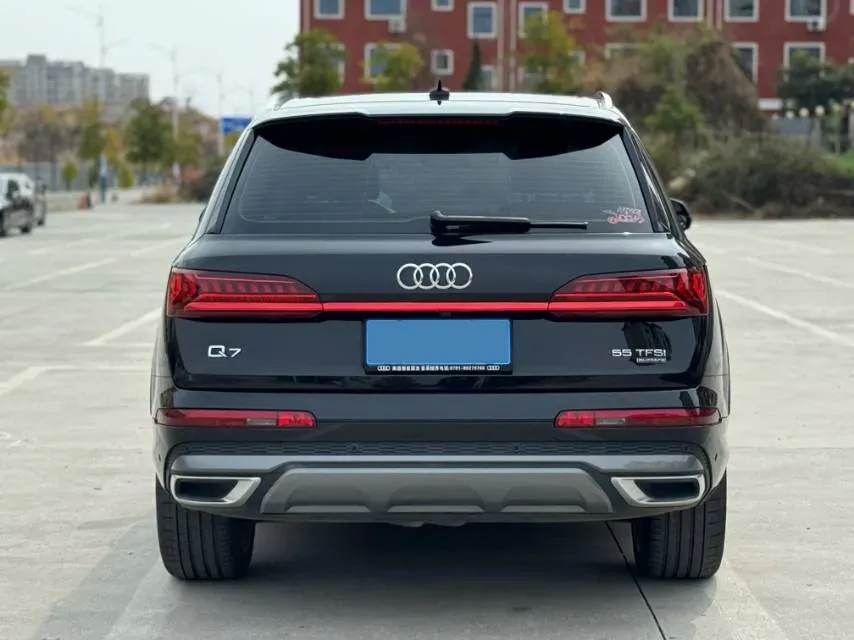 2021 Audi Q7 3.0T 340HP V6 8AT,autocango,china used car exporter,china ev exporter,chinese used car exporter,chinese used ev exporter
