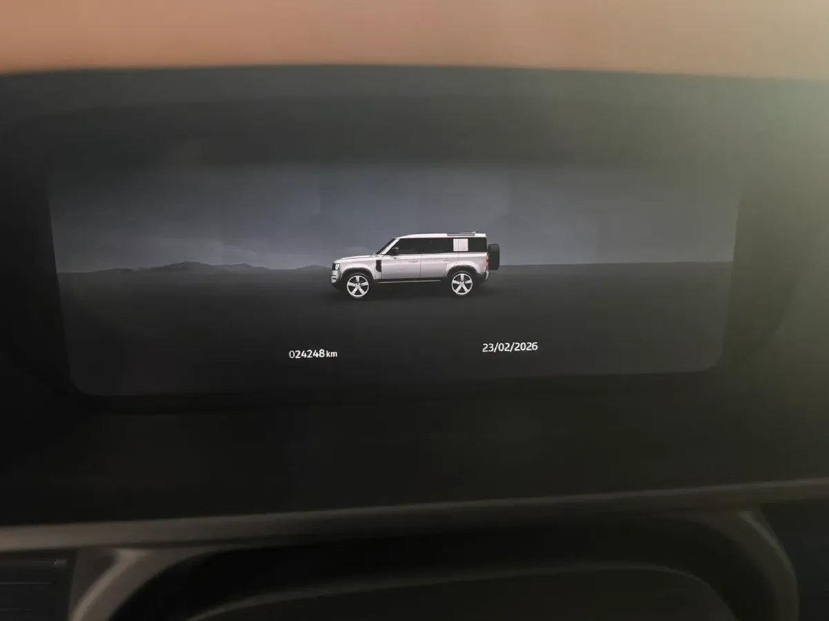 2024 Land Rover Defender 3.0T 400HP L6 8AT,autocango,china used car exporter,china ev exporter,chinese used car exporter,chinese used ev exporter