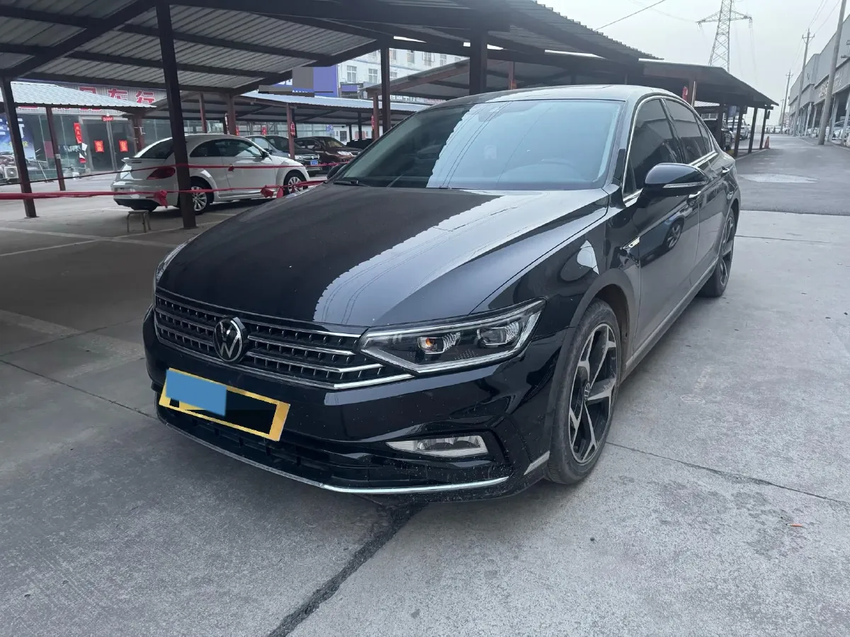 2023 Volkswagen Magotan 2.0T 186HP L4 7DCT,autocango,china used car exporter,china ev exporter,chinese used car exporter,chinese used ev exporter