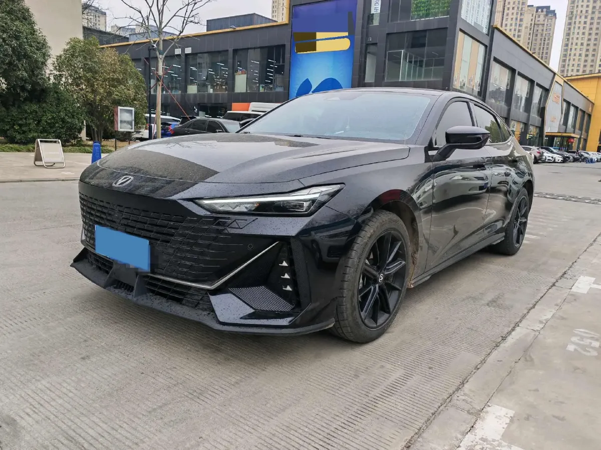 2025 ChangAn UNI-V 1.5T 192HP L4 7DCT,autocango,china used car exporter,china ev exporter,chinese used car exporter,chinese used ev exporter