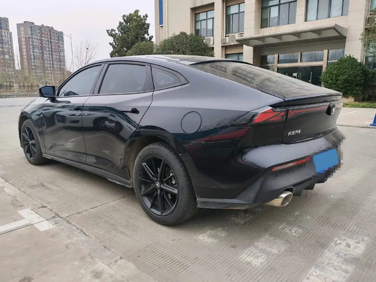 2025 ChangAn UNI-V 1.5T 192HP L4 7DCT,autocango,china used car exporter,china ev exporter,chinese used car exporter,chinese used ev exporter