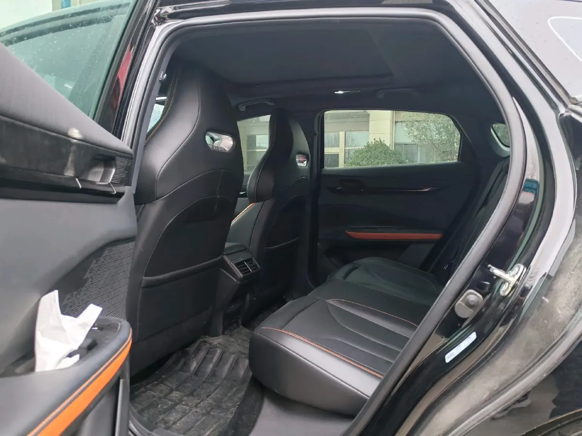 2025 ChangAn UNI-V 1.5T 192HP L4 7DCT,autocango,china used car exporter,china ev exporter,chinese used car exporter,chinese used ev exporter