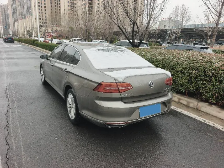 2018 Volkswagen Magotan 1.8T 180HP L4 7DCT,autocango,china used car exporter,china ev exporter,chinese used car exporter,chinese used ev exporter