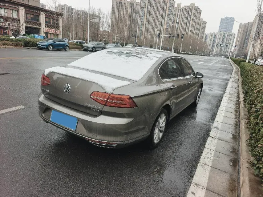 2018 Volkswagen Magotan 1.8T 180HP L4 7DCT,autocango,china used car exporter,china ev exporter,chinese used car exporter,chinese used ev exporter