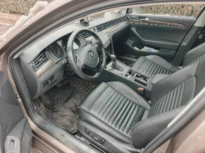 2018 Volkswagen Magotan 1.8T 180HP L4 7DCT,autocango,china used car exporter,china ev exporter,chinese used car exporter,chinese used ev exporter