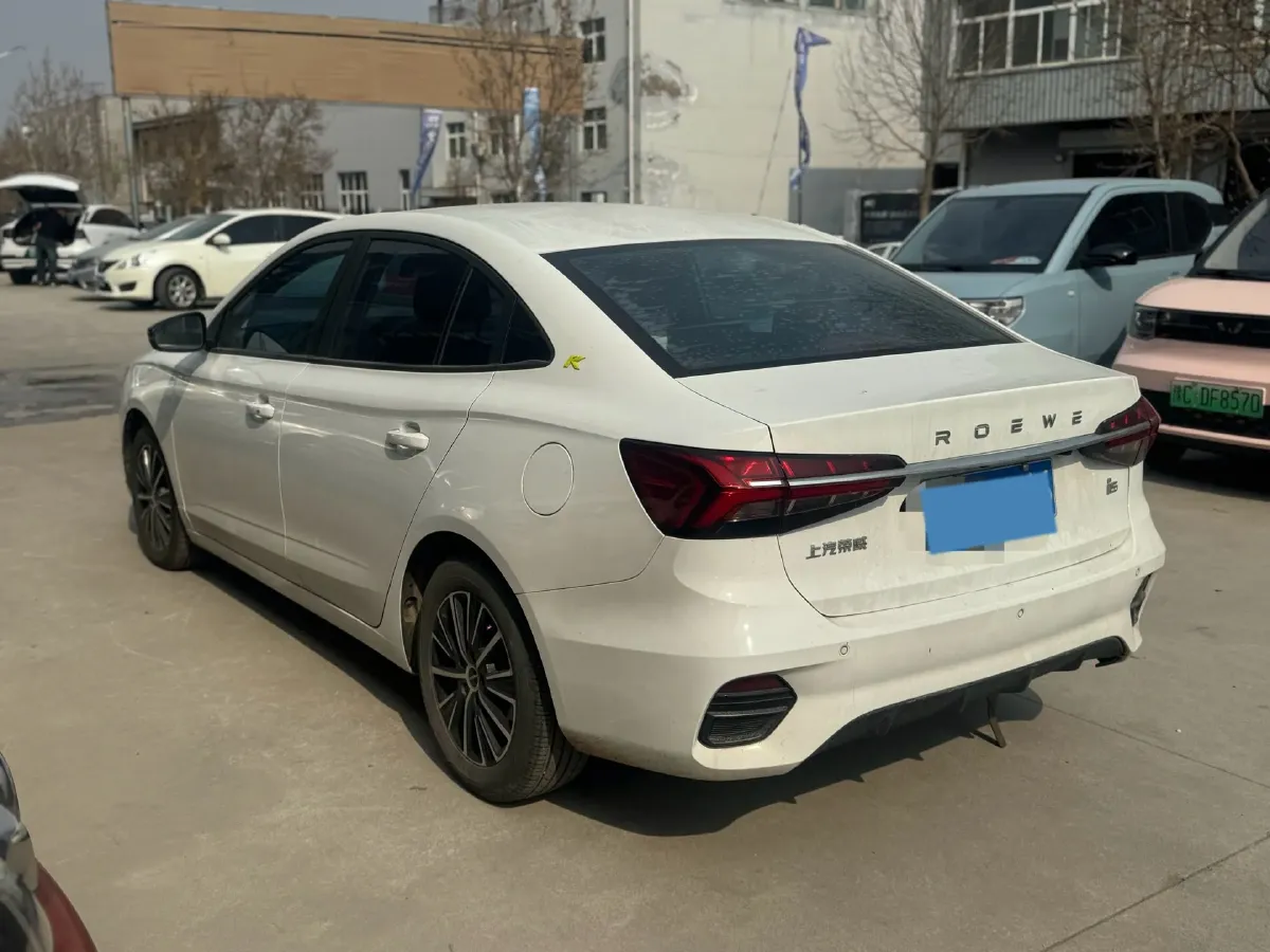 2021 Roewe i5 1.5L 120HP L4 CVT,autocango,china used car exporter,china ev exporter,chinese used car exporter,chinese used ev exporter