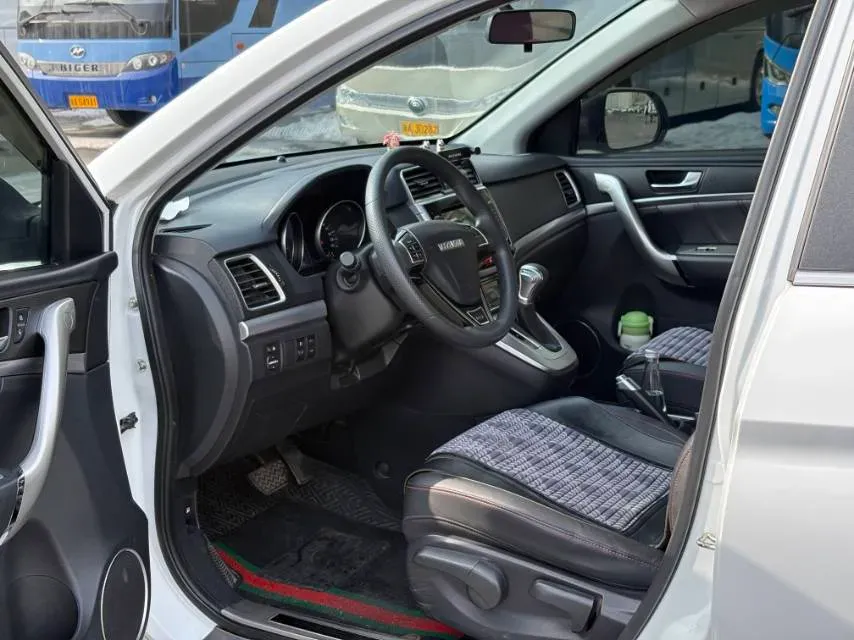 2019 Haval M6 1.5T 150HP L4 7DCT,autocango,china used car exporter,china ev exporter,chinese used car exporter,chinese used ev exporter