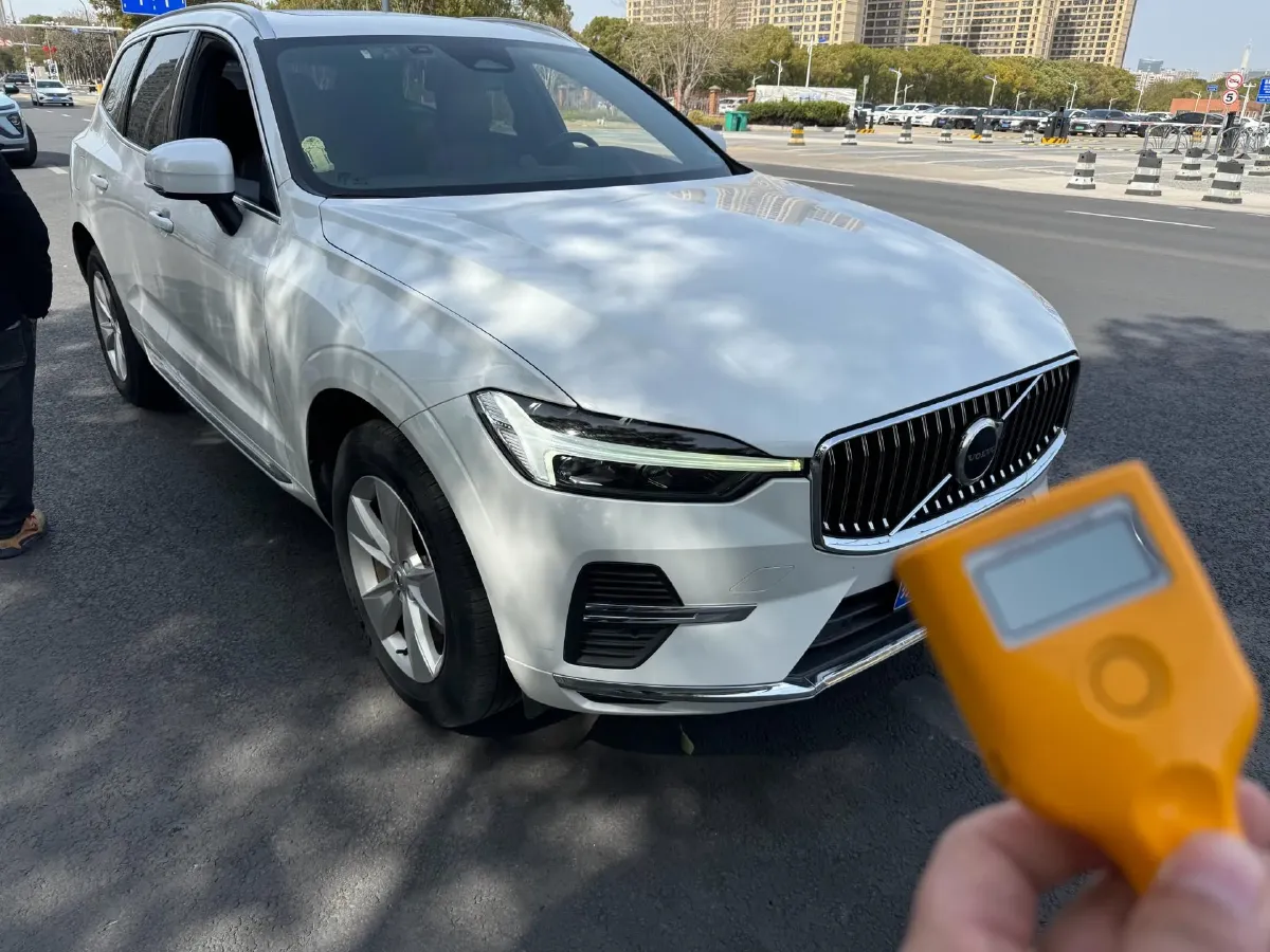 2022 Volvo XC60 2.0T 250HP L4 8AT,autocango,china used car exporter,china ev exporter,chinese used car exporter,chinese used ev exporter