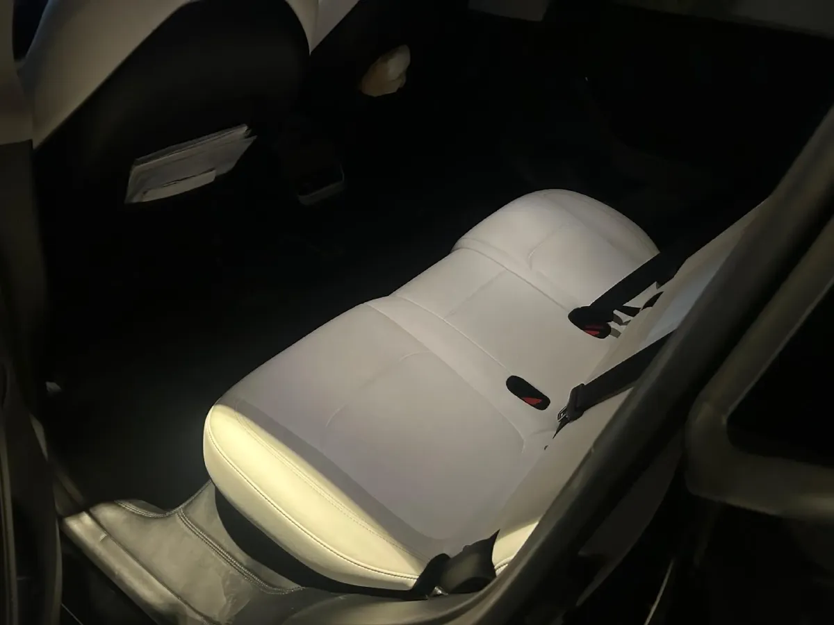 2022 Tesla Model Y BEV 60KWH,autocango,china used car exporter,china ev exporter,chinese used car exporter,chinese used ev exporter