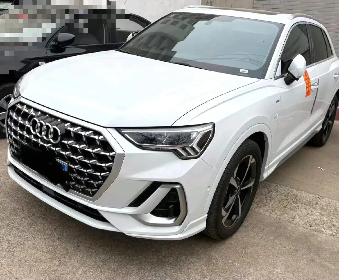 2025 Audi Q3 1.5T 160HP L4 7DCT,autocango,china used car exporter,china ev exporter,chinese used car exporter,chinese used ev exporter