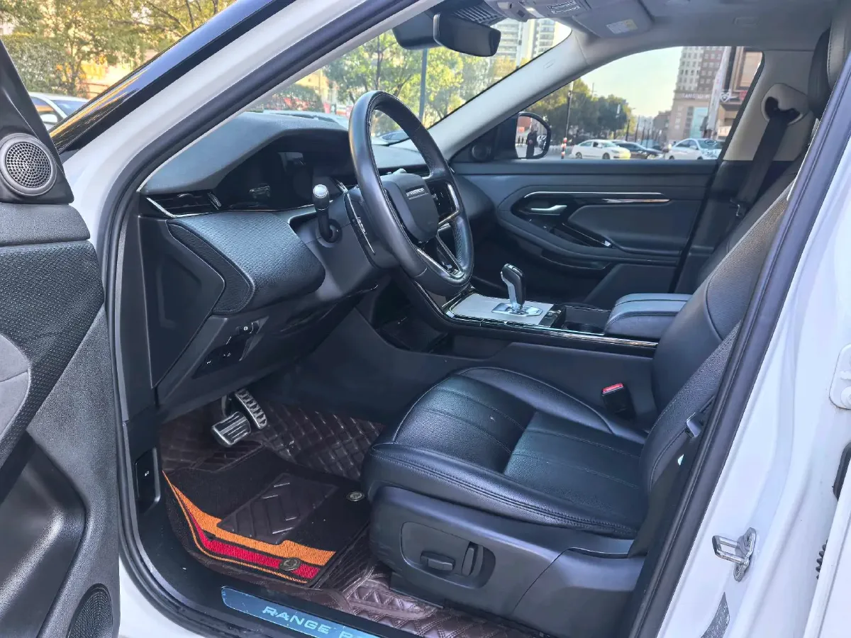 2022 Land Rover Range Rover Evoque 2.0T 200HP L4 9AT,autocango,china used car exporter,china ev exporter,chinese used car exporter,chinese used ev exporter