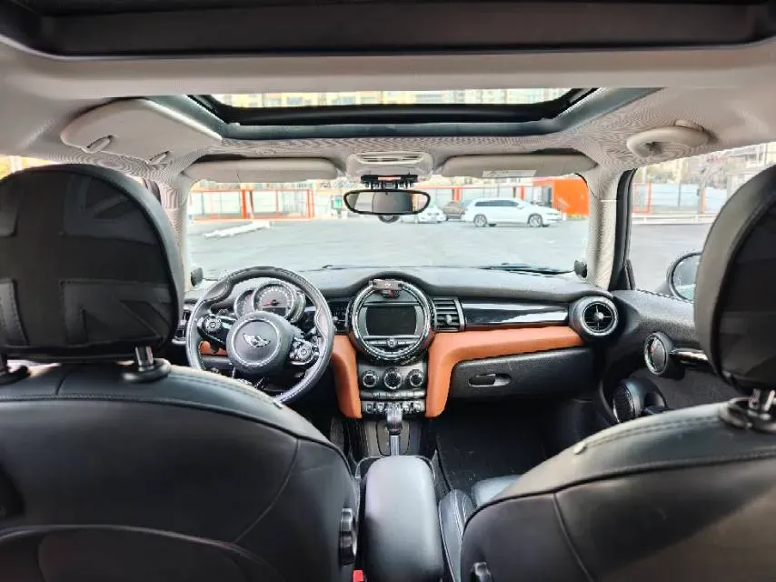 2016 MINI MINI 2.0T 192HP L4 6AT,autocango,china used car exporter,china ev exporter,chinese used car exporter,chinese used ev exporter