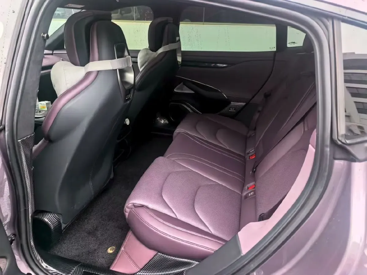 2024 MI SU7 BEV 101KWH,autocango,china used car exporter,china ev exporter,chinese used car exporter,chinese used ev exporter