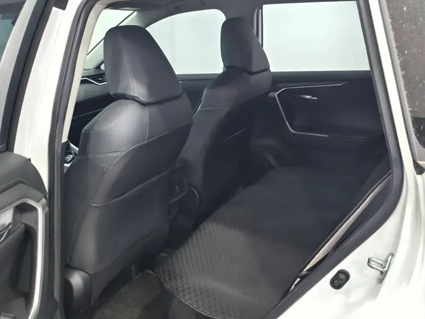 2022 Toyota RAV4 2.0L 171HP L4 CVT,autocango,china used car exporter,china ev exporter,chinese used car exporter,chinese used ev exporter