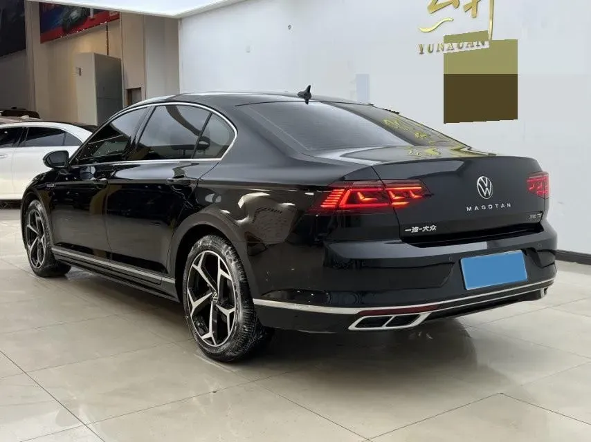 2023 Volkswagen Magotan 2.0T 186HP L4 7DCT,autocango,china used car exporter,china ev exporter,chinese used car exporter,chinese used ev exporter