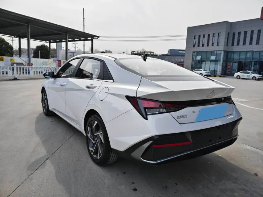 2023 Hyundai Elantra 1.5L 115HP L4 CVT,autocango,china used car exporter,china ev exporter,chinese used car exporter,chinese used ev exporter