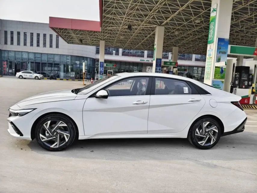 2023 Hyundai Elantra 1.5L 115HP L4 CVT,autocango,china used car exporter,china ev exporter,chinese used car exporter,chinese used ev exporter
