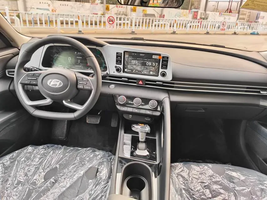 2023 Hyundai Elantra 1.5L 115HP L4 CVT,autocango,china used car exporter,china ev exporter,chinese used car exporter,chinese used ev exporter