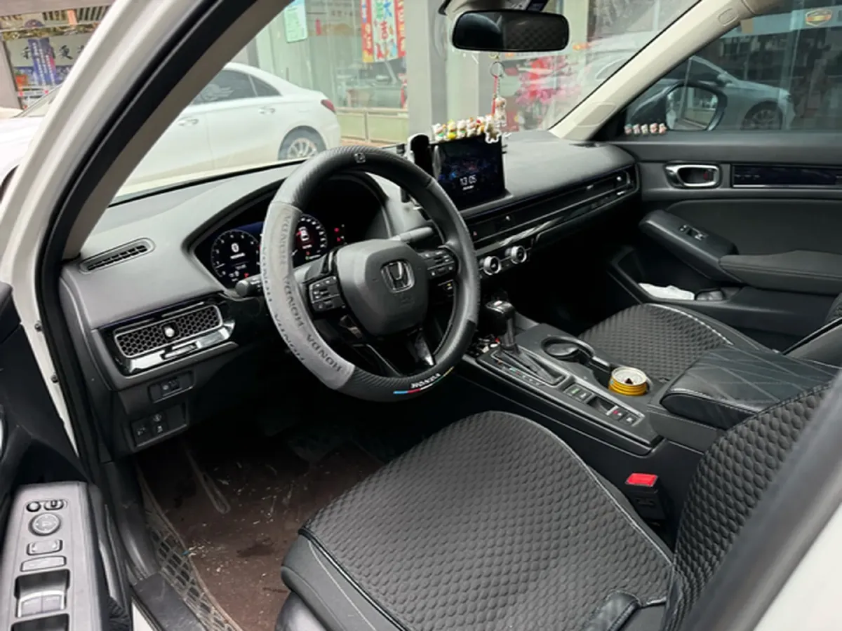 2023 Honda Civic 1.5T 182HP L4 CVT,autocango,china used car exporter,china ev exporter,chinese used car exporter,chinese used ev exporter