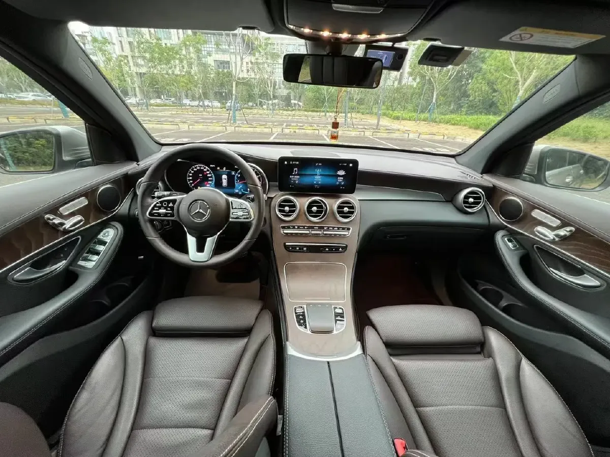 2020 Mercedes-Benz GLC Class 2.0T 197HP L4 9AT,autocango,china used car exporter,china ev exporter,chinese used car exporter,chinese used ev exporter