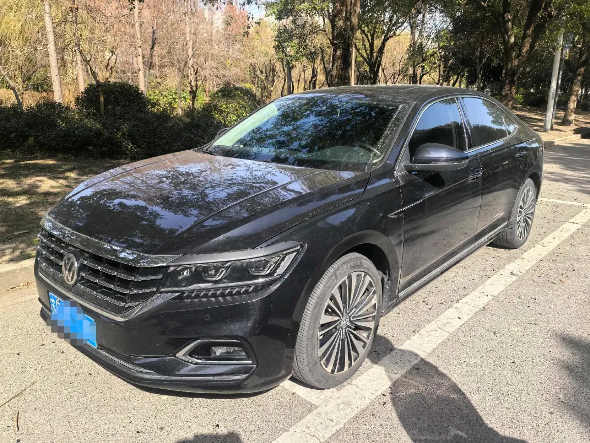 2019 Volvo V40 1.5T 152HP L4 6AT,autocango,china used car exporter,china ev exporter,chinese used car exporter,chinese used ev exporter